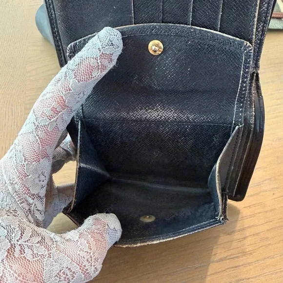 Louis Vuitton- Burberrys-Celine wallets - Picture 6 of 16